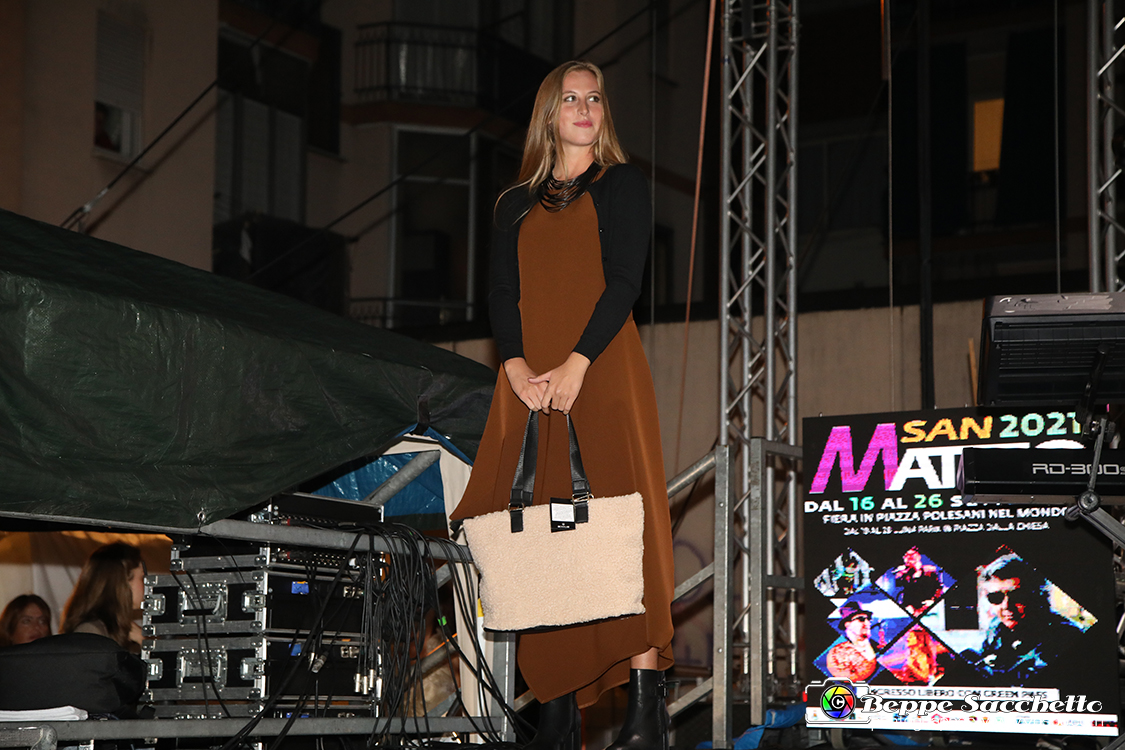 VBS_0269 - Gran Galà della Moda - Nichelino 2021.jpg